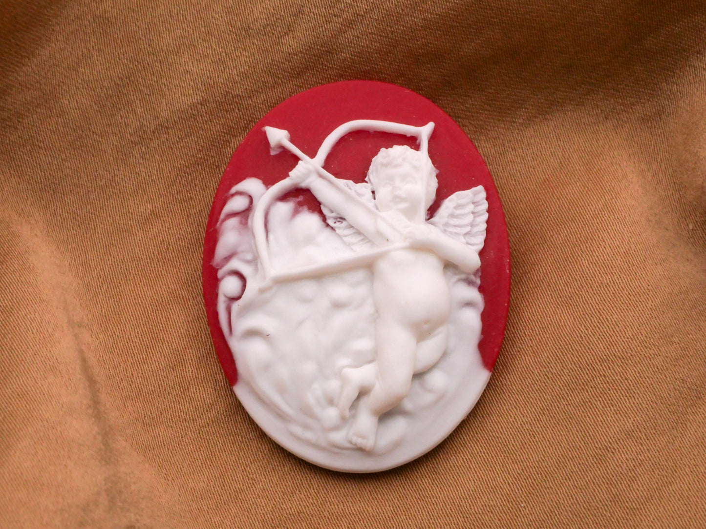 Cupid Cherub Resin Large Button White Red 30x40mm