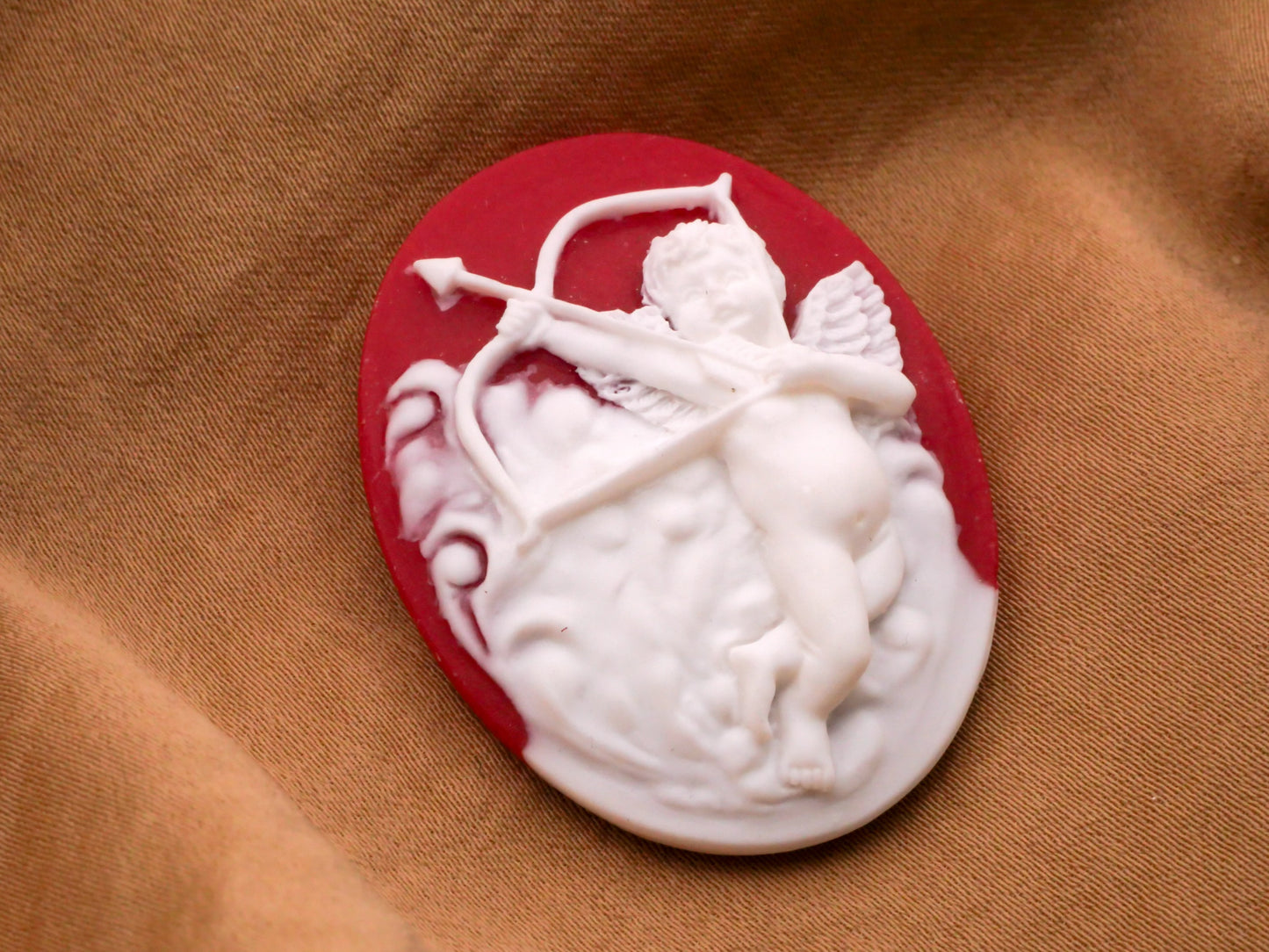 Cupid Cherub Resin Large Button White Red 30x40mm