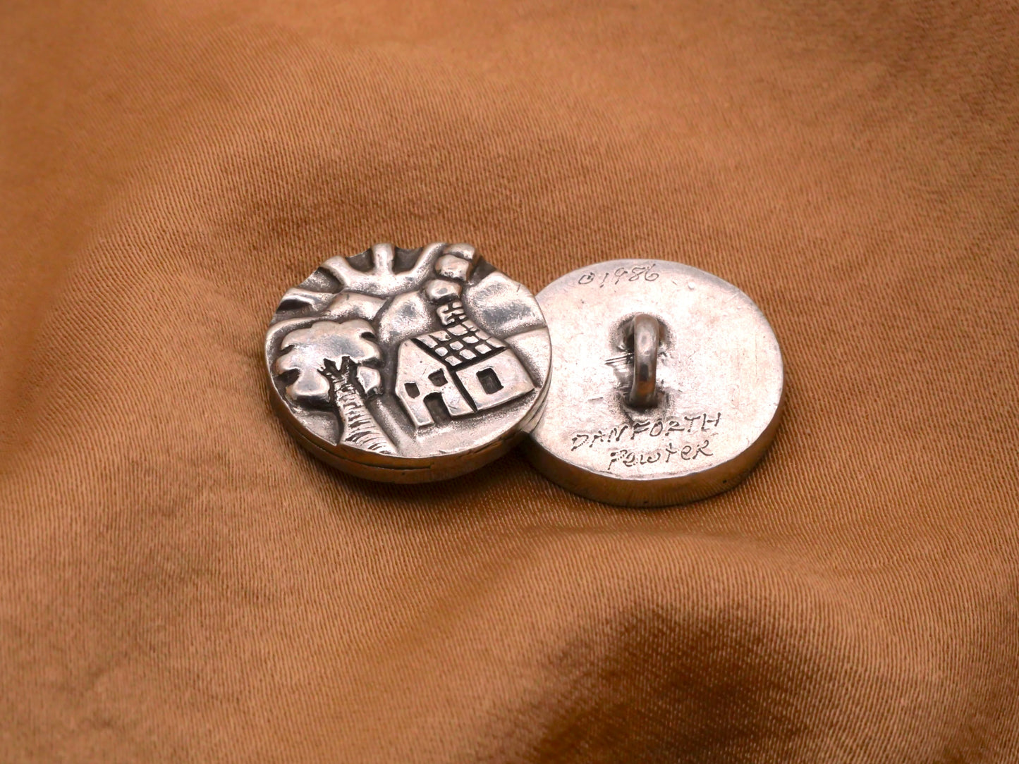 Danforth Pewter Cottage Back Mark Metal Button 18mm