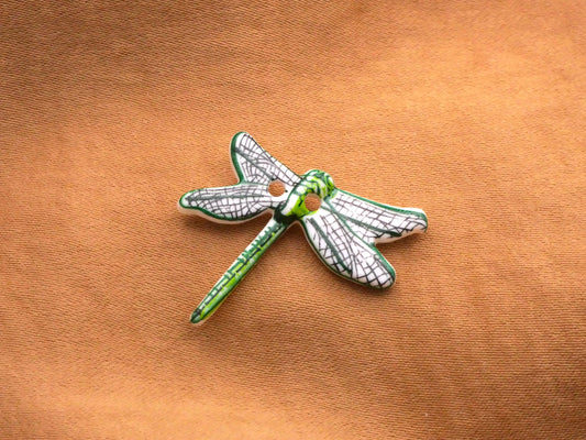 Dragonfly Detailed Plastic Sew-Thru Button 23mm