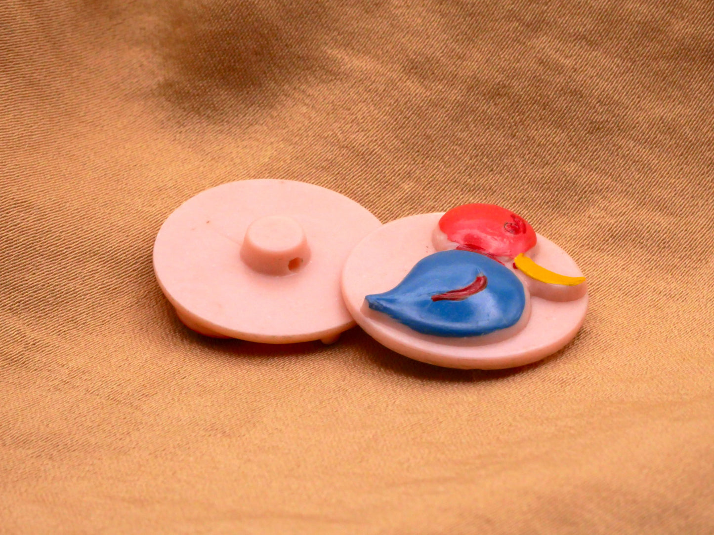 Duck Pink Blue Early Plastic Vintage Button 21mm