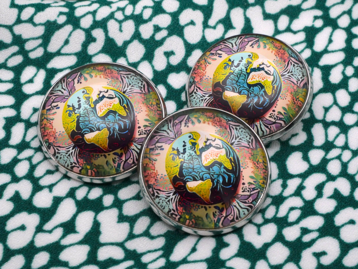 Earth World Colorful Glass Metal Dome Globe Button 27mm