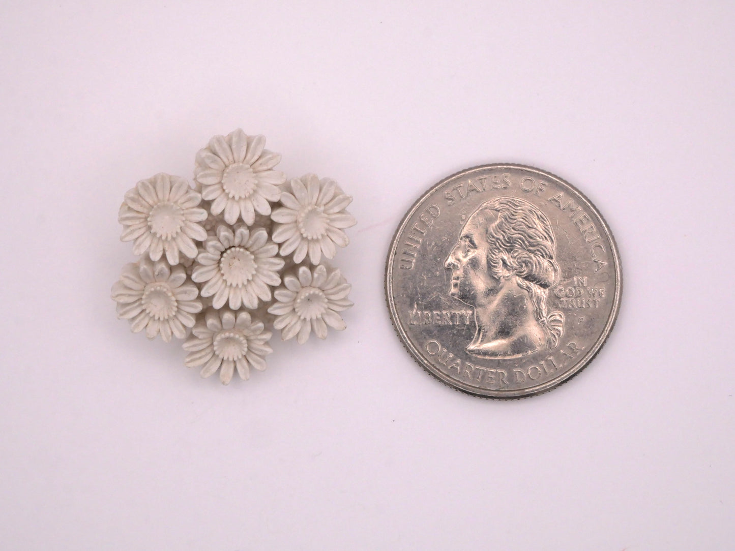 Flower Cluster Bouquet White Early Plastic Vintage Button 26mm