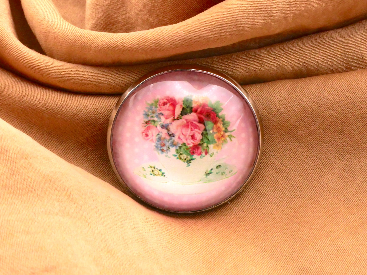 Flower Bouquet Teacup Glass Dome Button Set of Four 27mm