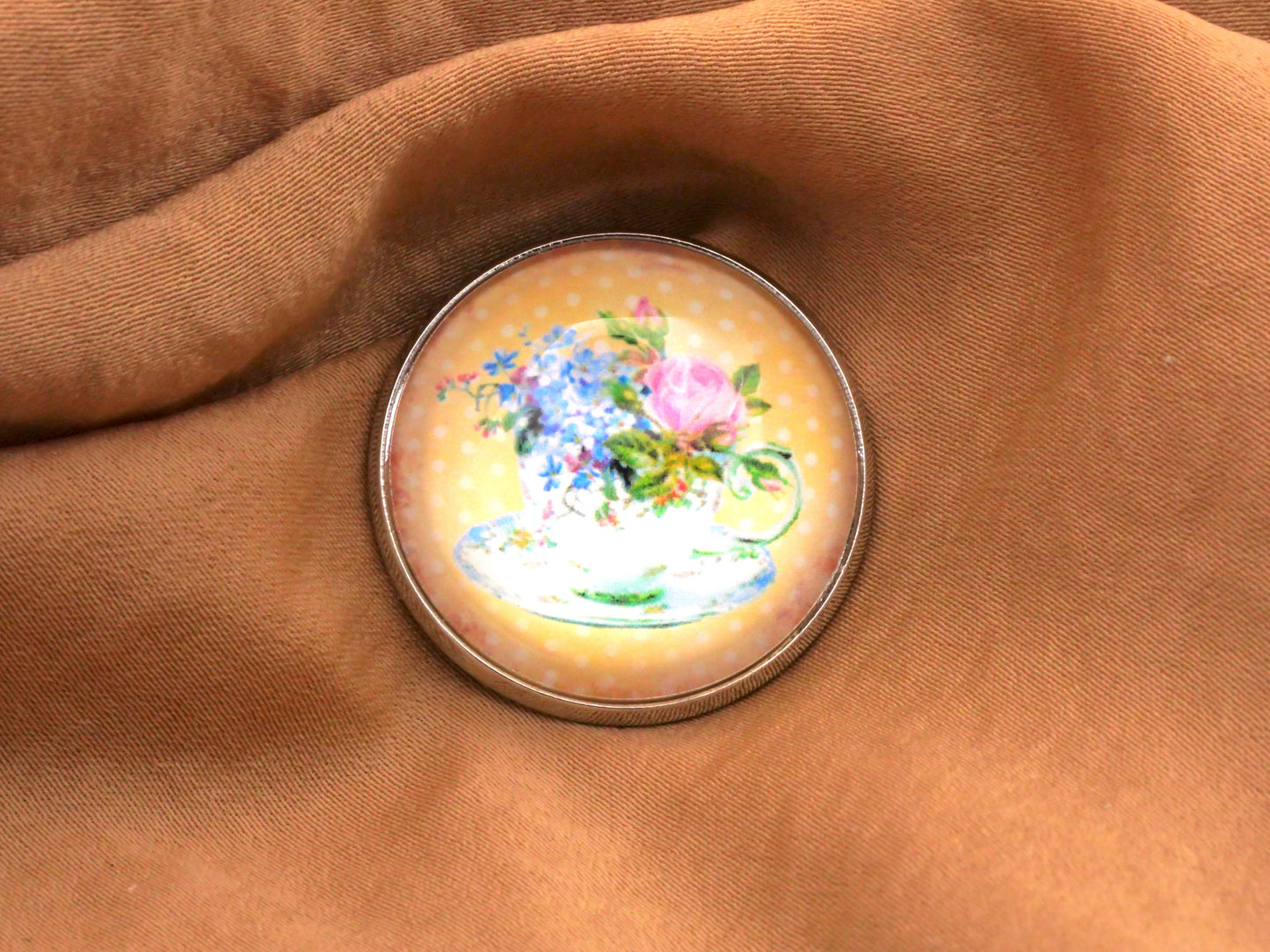 Flower Bouquet Teacup Glass Dome Button Set of Four 27mm