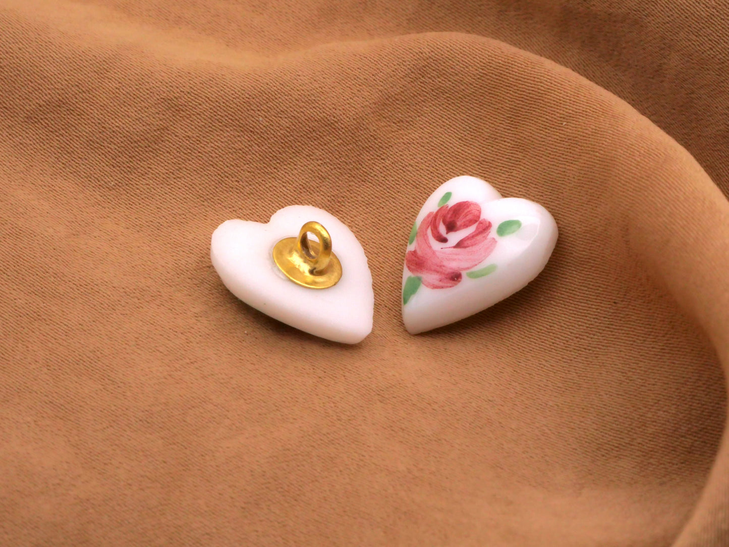 Glass White Heart Hand-Painted Rose Button 14x15mm