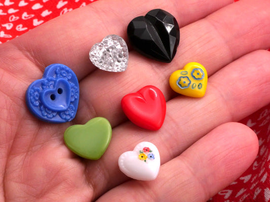 All Hearts Glass Set of Seven Buttons 11-18mm