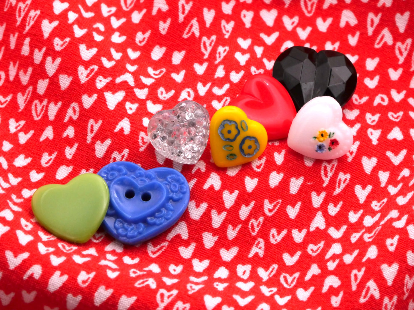 All Hearts Glass Set of Seven Buttons 11-18mm