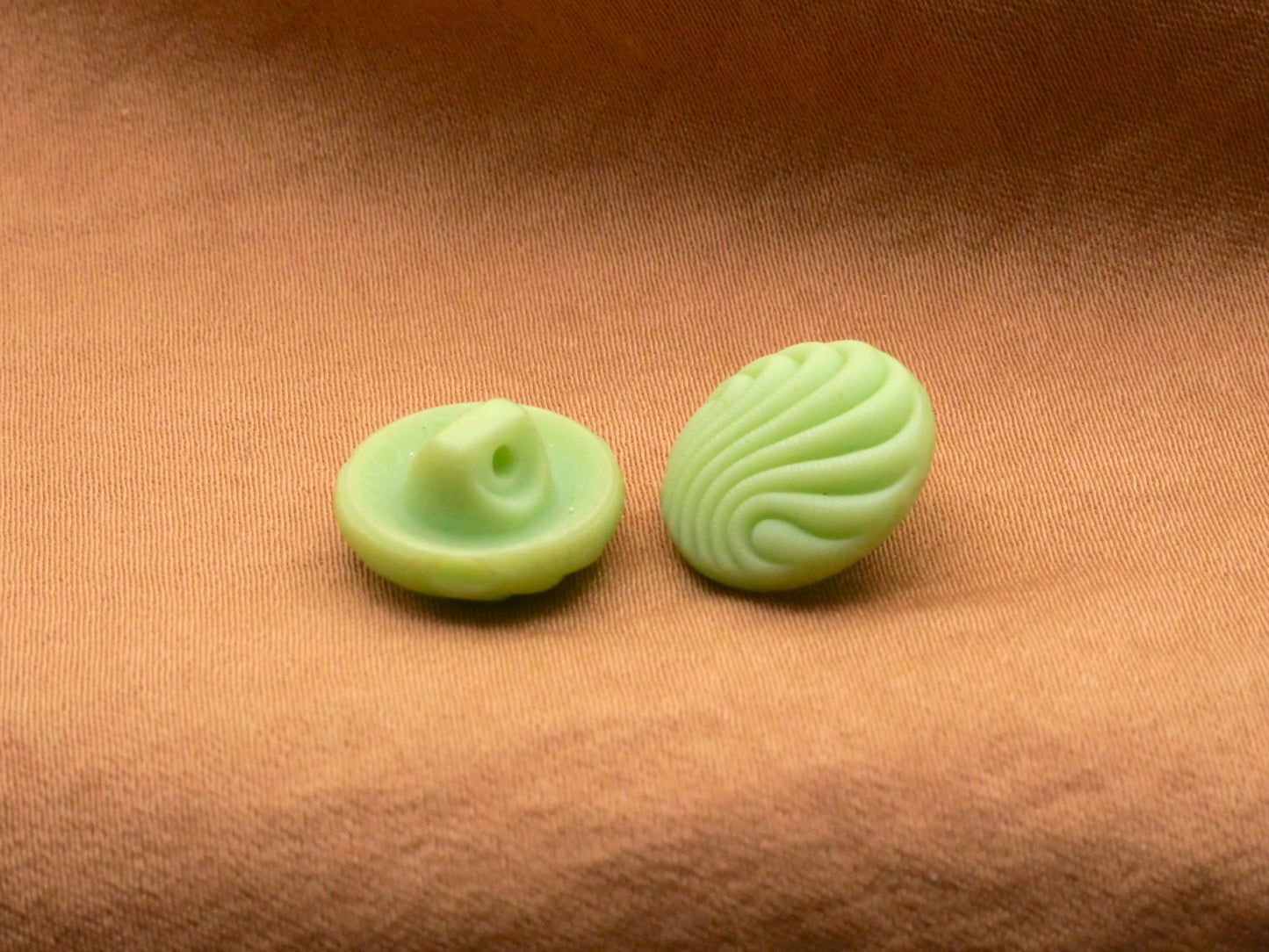 Glass Matte Mint Green Swirl Design Vintage Button 14mm