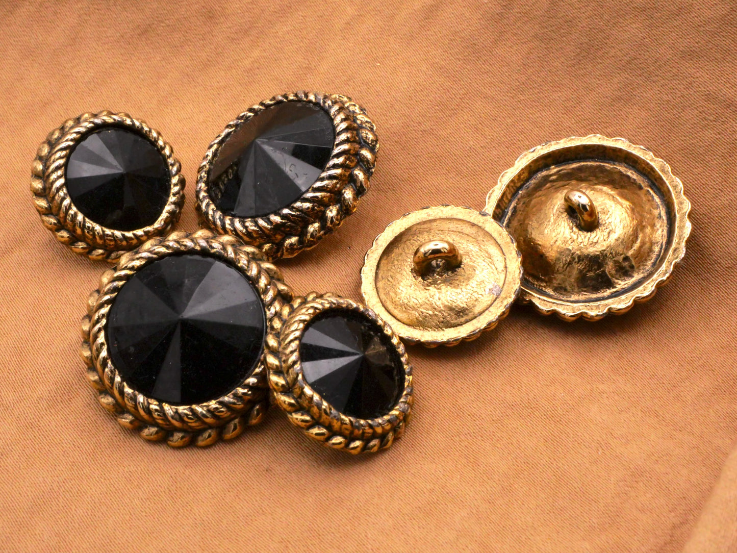 Glass Faceted Black Bronze Metal Rope Look Button Various 18-24mm