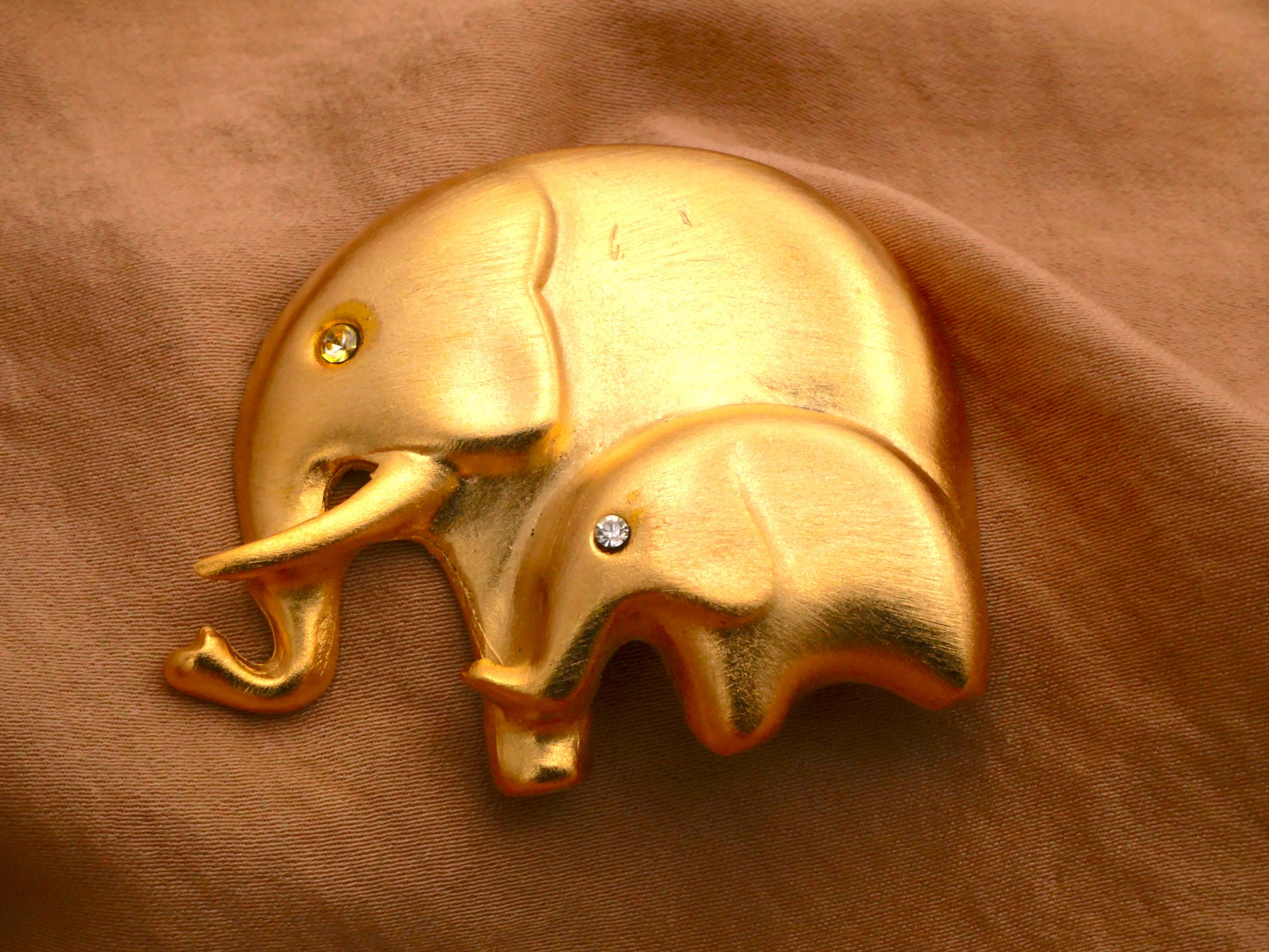 Elephant Mother Baby Rhinestone Eyes Brushed Brass Colored Metal Double Shank Large Button 40x49mm