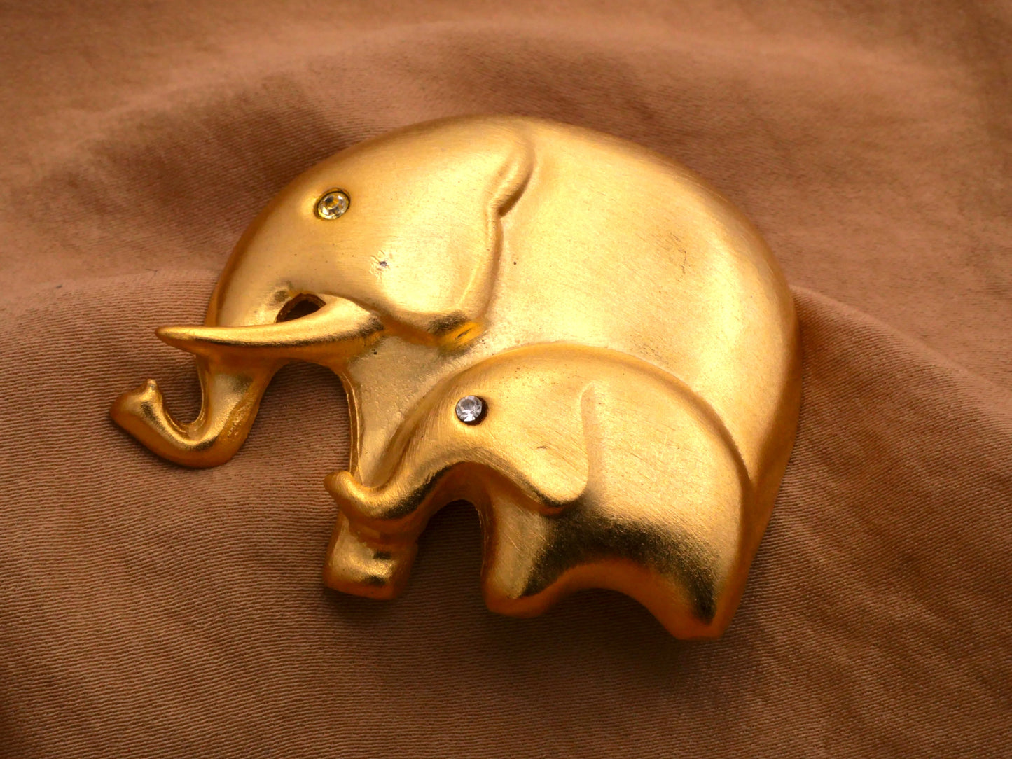 Elephant Mother Baby Rhinestone Eyes Brushed Brass Colored Metal Double Shank Large Button 40x49mm