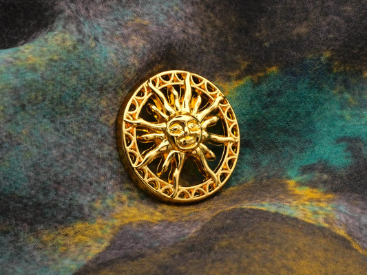 Golden Sun Rays Celestial Button 23mm