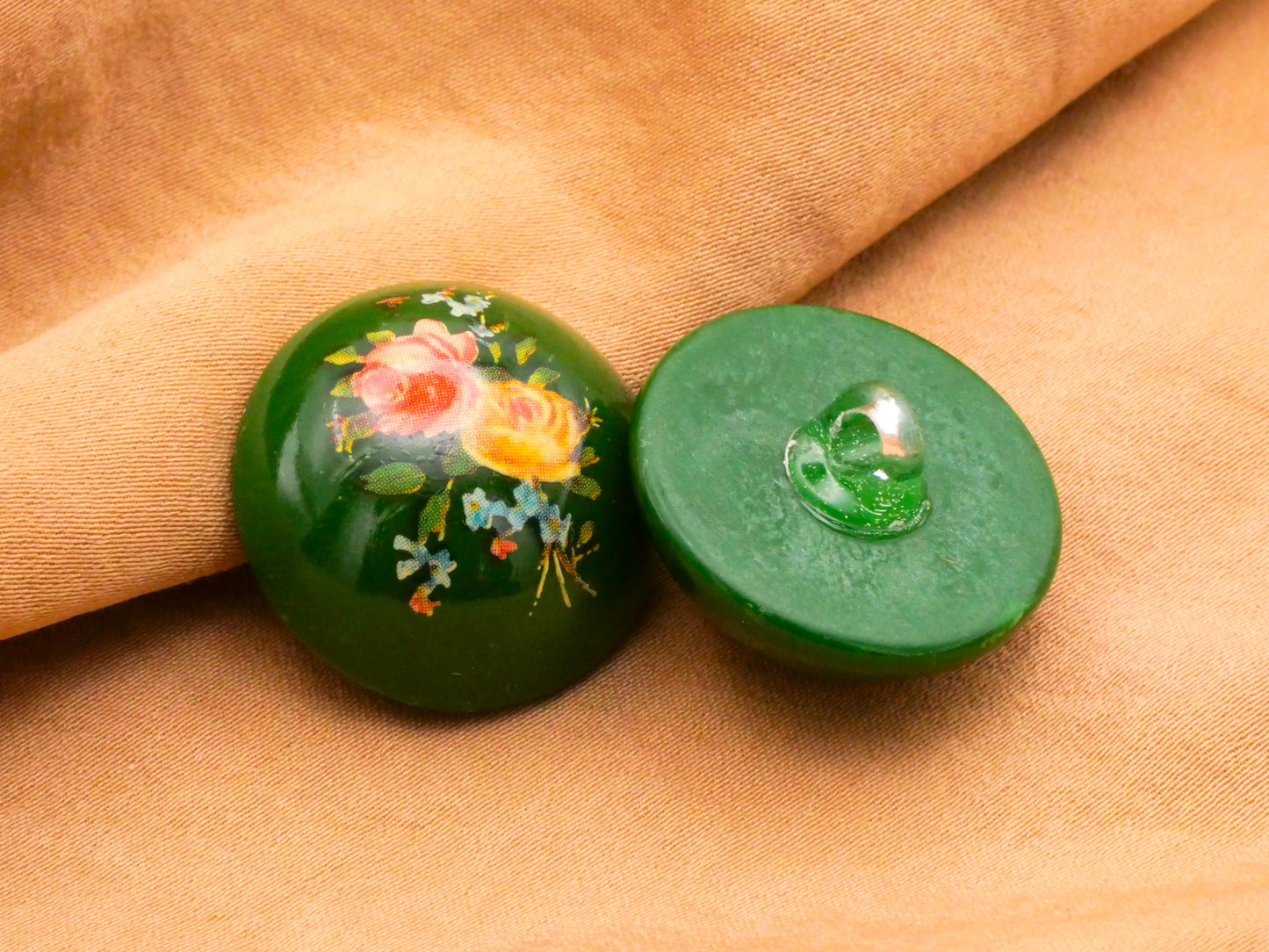 Dark Green Domed Plastic Pink Yellow Roses Button 24mm