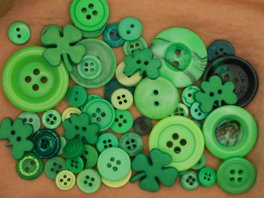 Green Clover Shamrock St Patricks Day Set of Fifty-Five Buttons 9-30mm