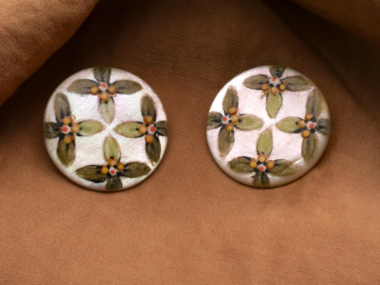 Mother of Pearl Hand-Painted Button 22mm