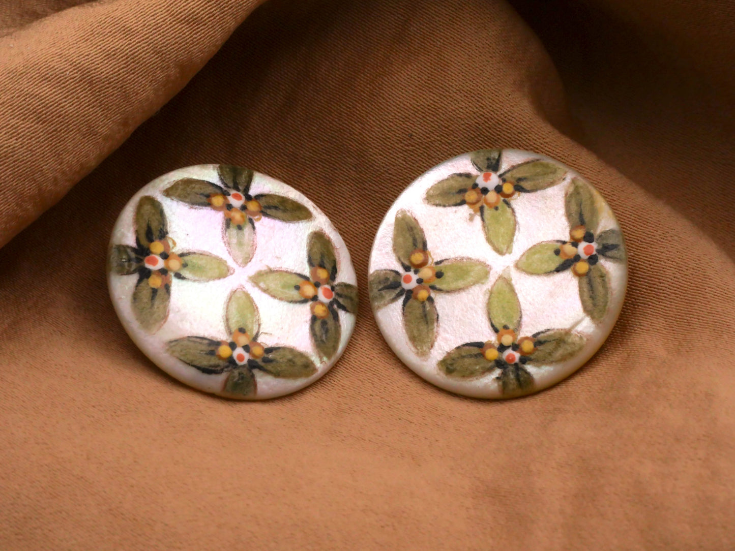 Mother of Pearl Hand-Painted Button 22mm