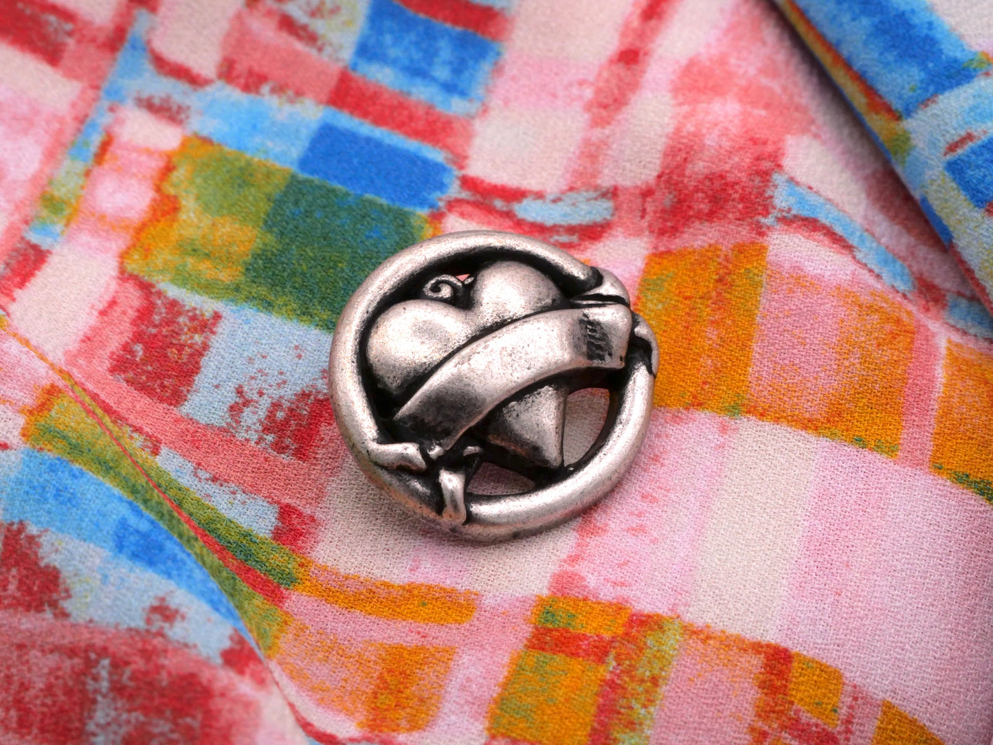 Heart with Banner Circle Metal Button 20x22mm