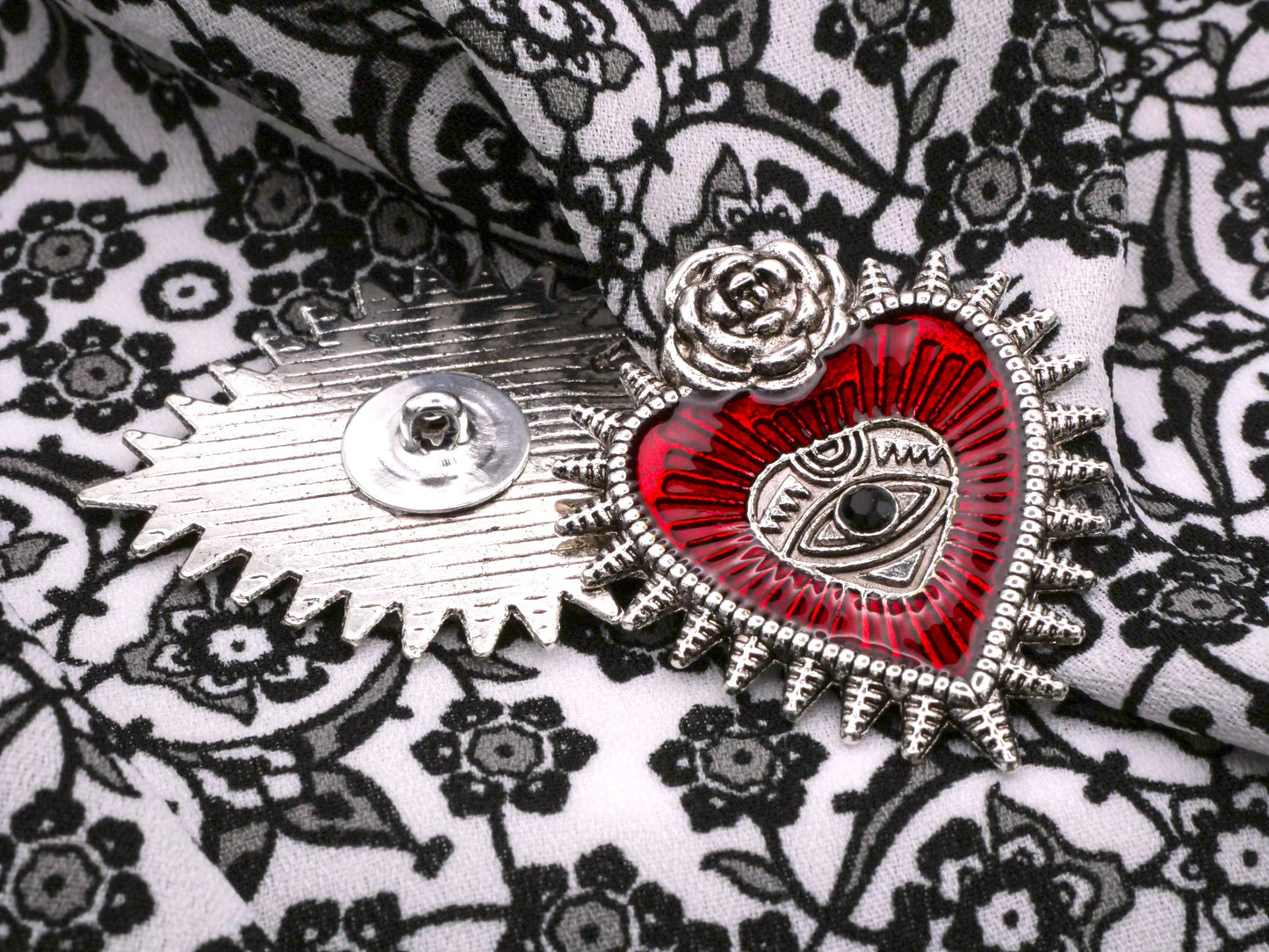 Mexican Inspired Heart Eye Rose Metal Red Resin Button 29x35mm