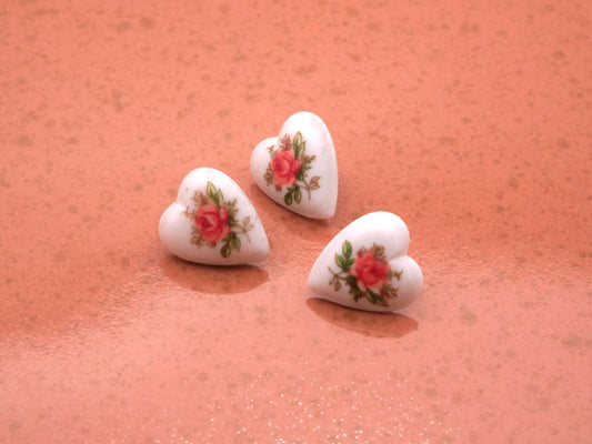 Small Glass Heart Rose Button 10x11mm