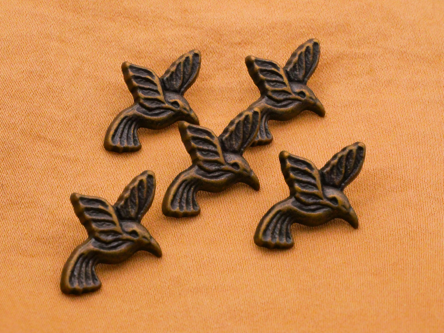 Hummingbird Bronze Metal Flying Bird Button 15mm