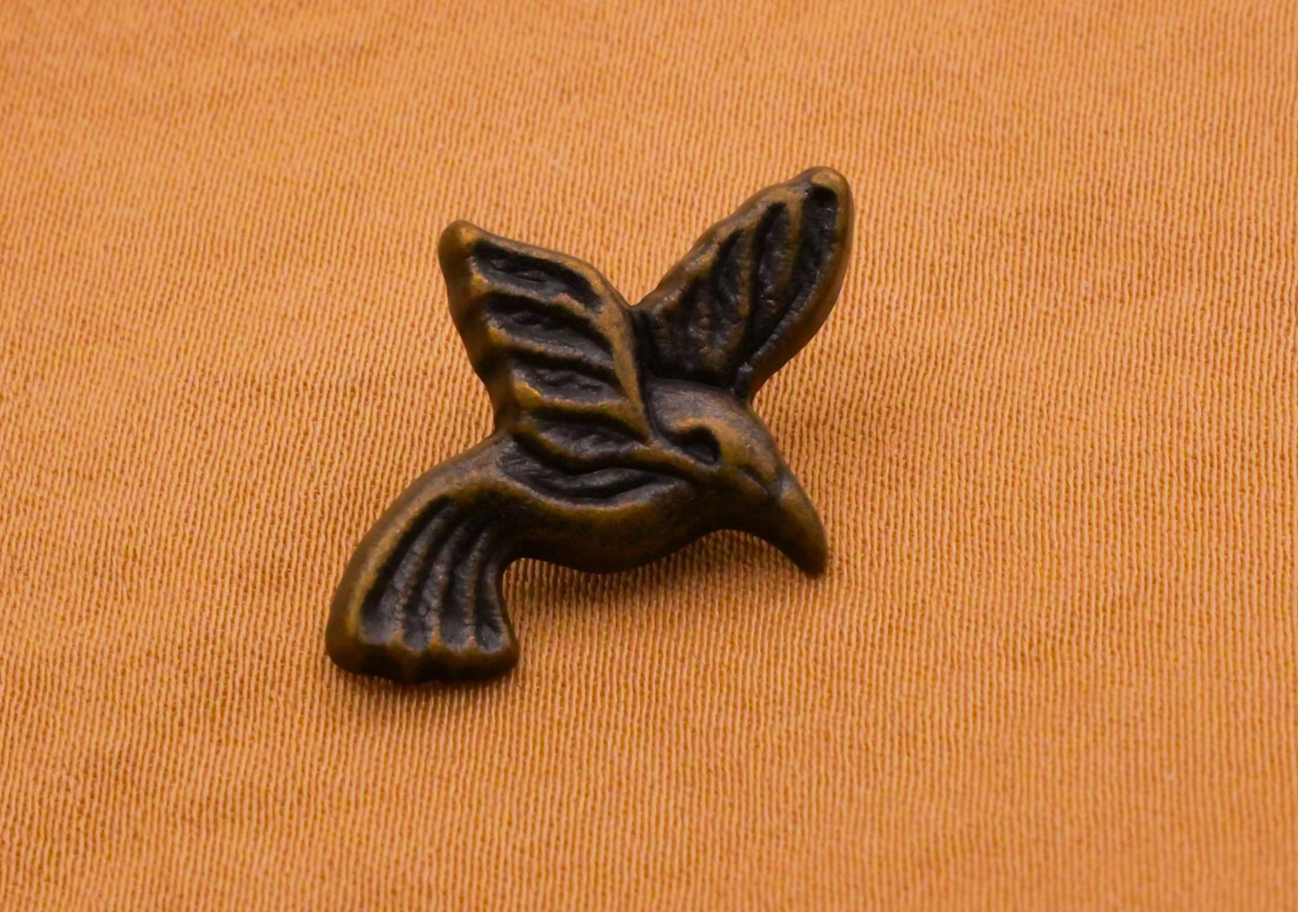 Hummingbird Bronze Metal Flying Bird Button 15mm