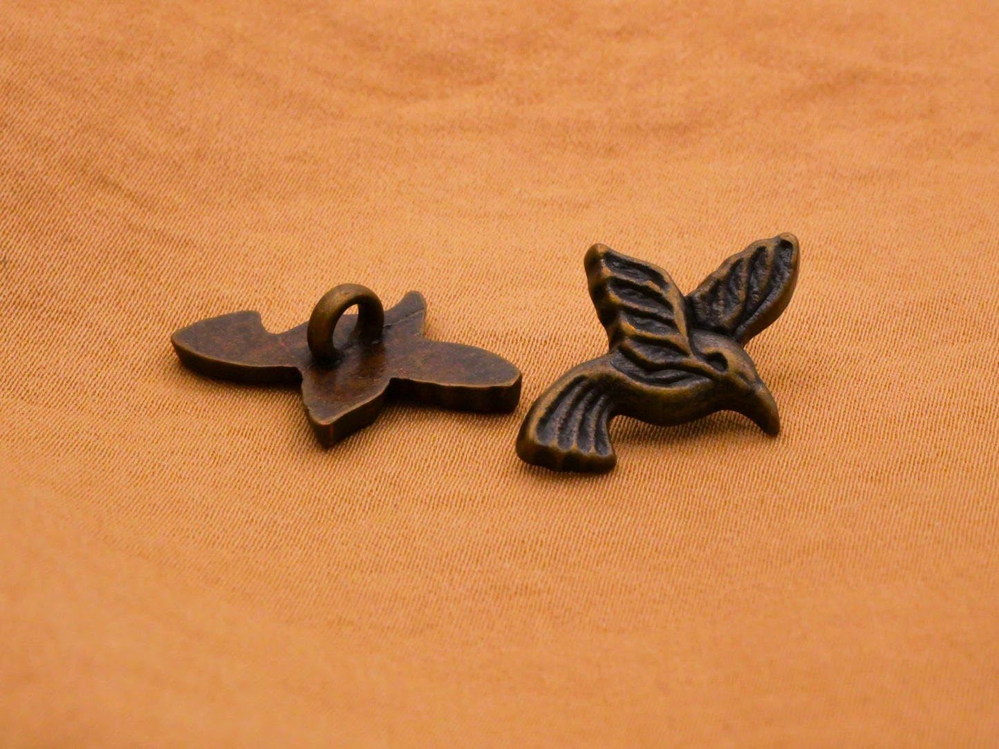 Hummingbird Bronze Metal Flying Bird Button 15mm