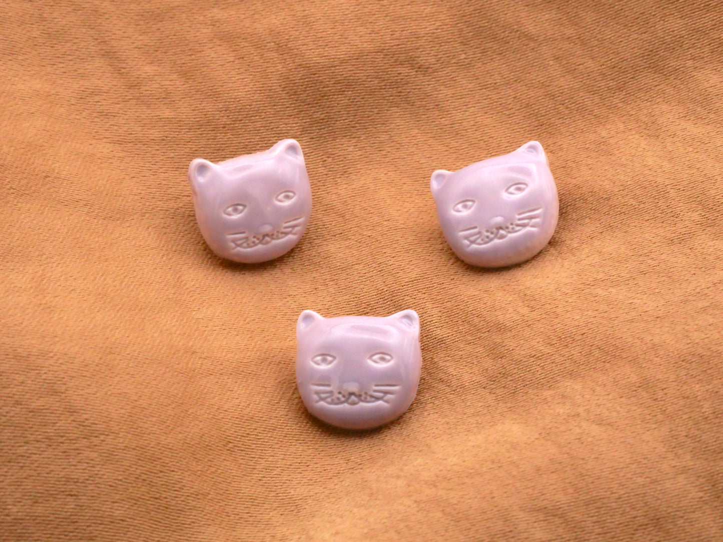 Lavender Kitty Cat Face French France Plastic Button 10x11mm