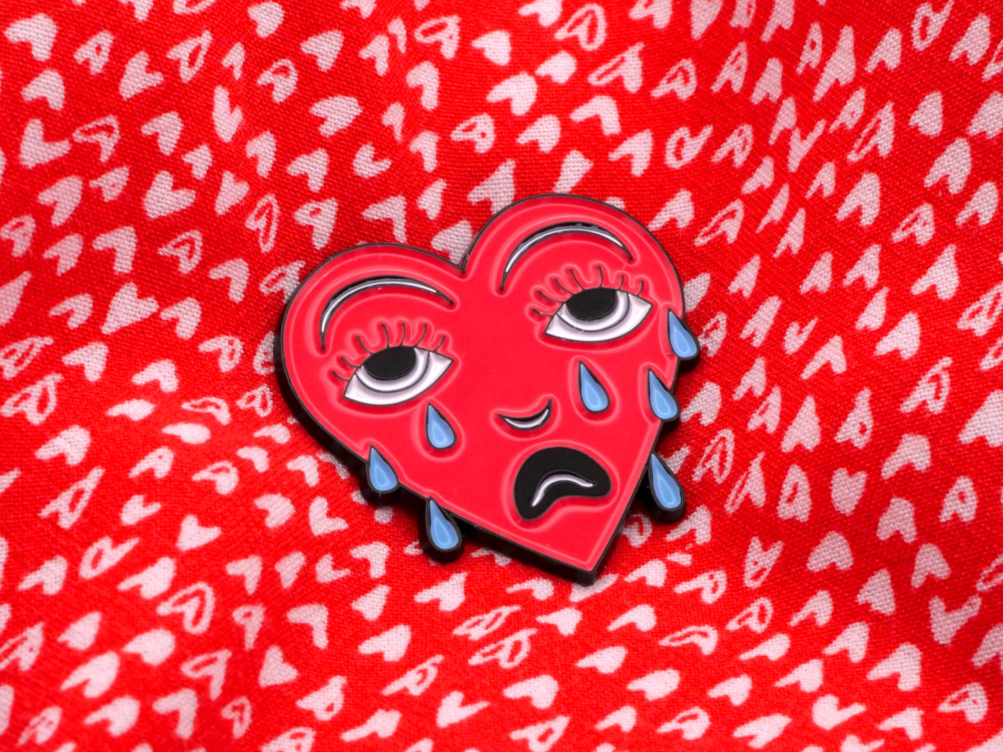 Lonely Hearts Crying Heart Enamel Button 29x30mm