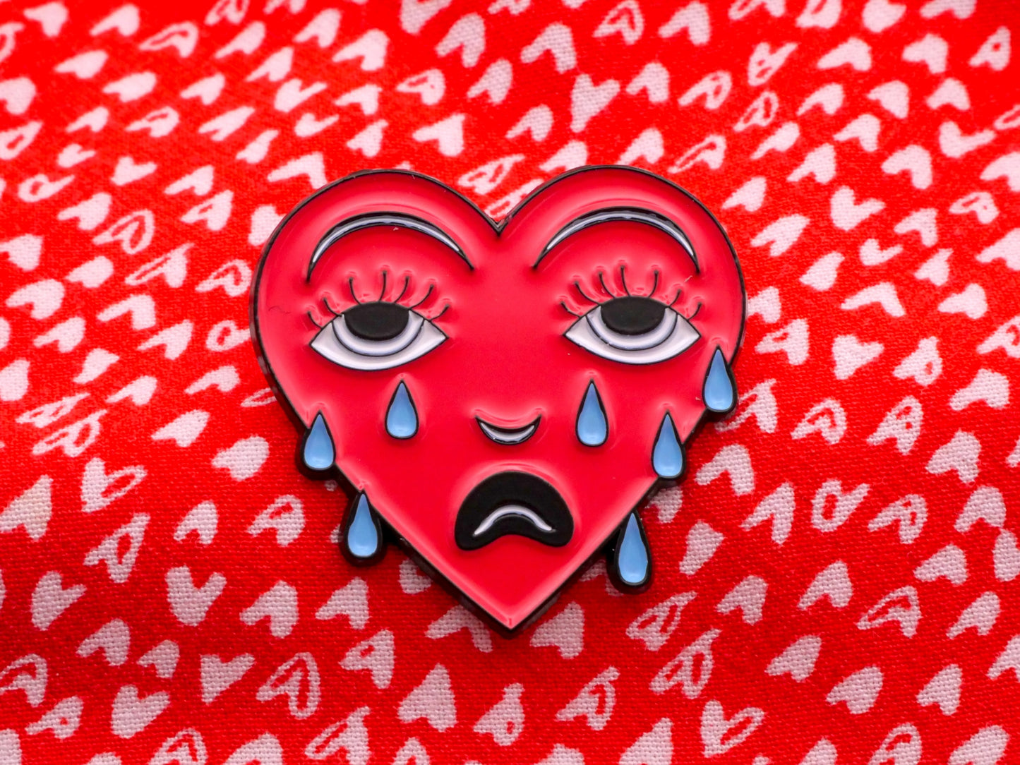 Lonely Hearts Crying Heart Enamel Button 29x30mm