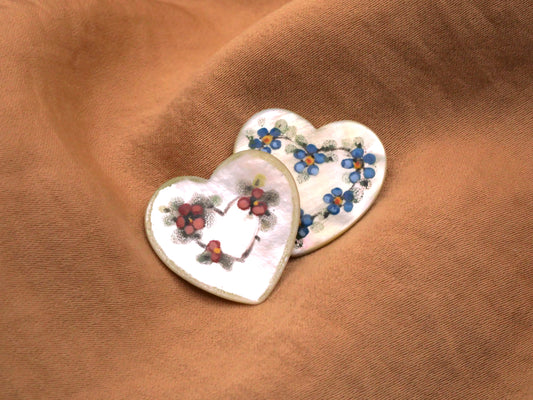 Mother of Pearl Heart Hand-Painted Flowers Button 20mm