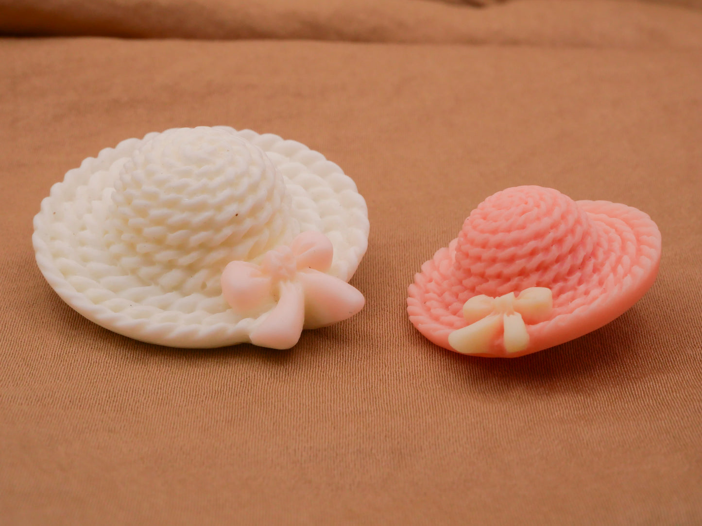 Straw Hat Bonnet Peachy Pink Ivory Resin Plastic Button Various 26-34mm