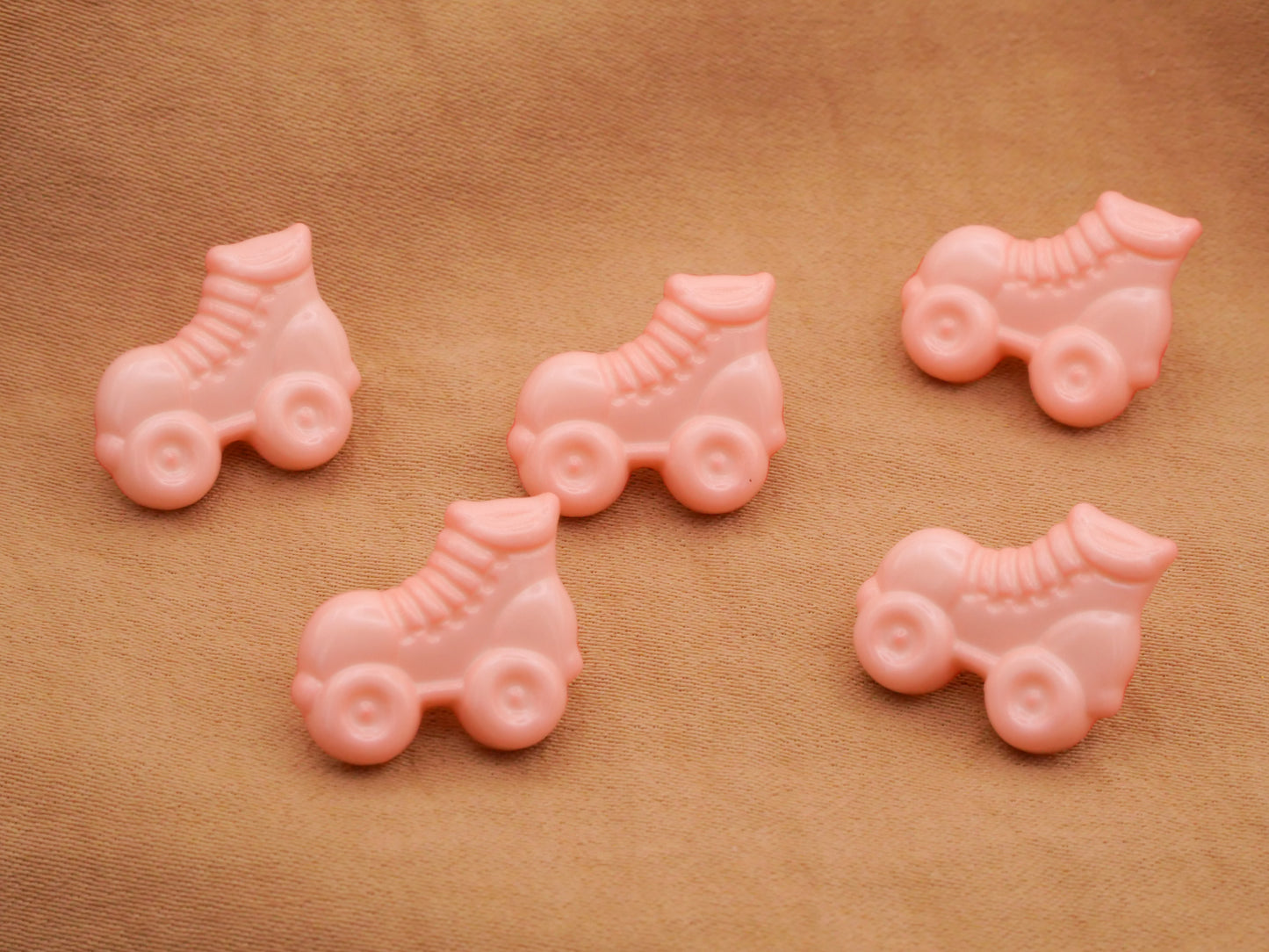 Roller Skate Peachy Pink Plastic Button 14x16mm