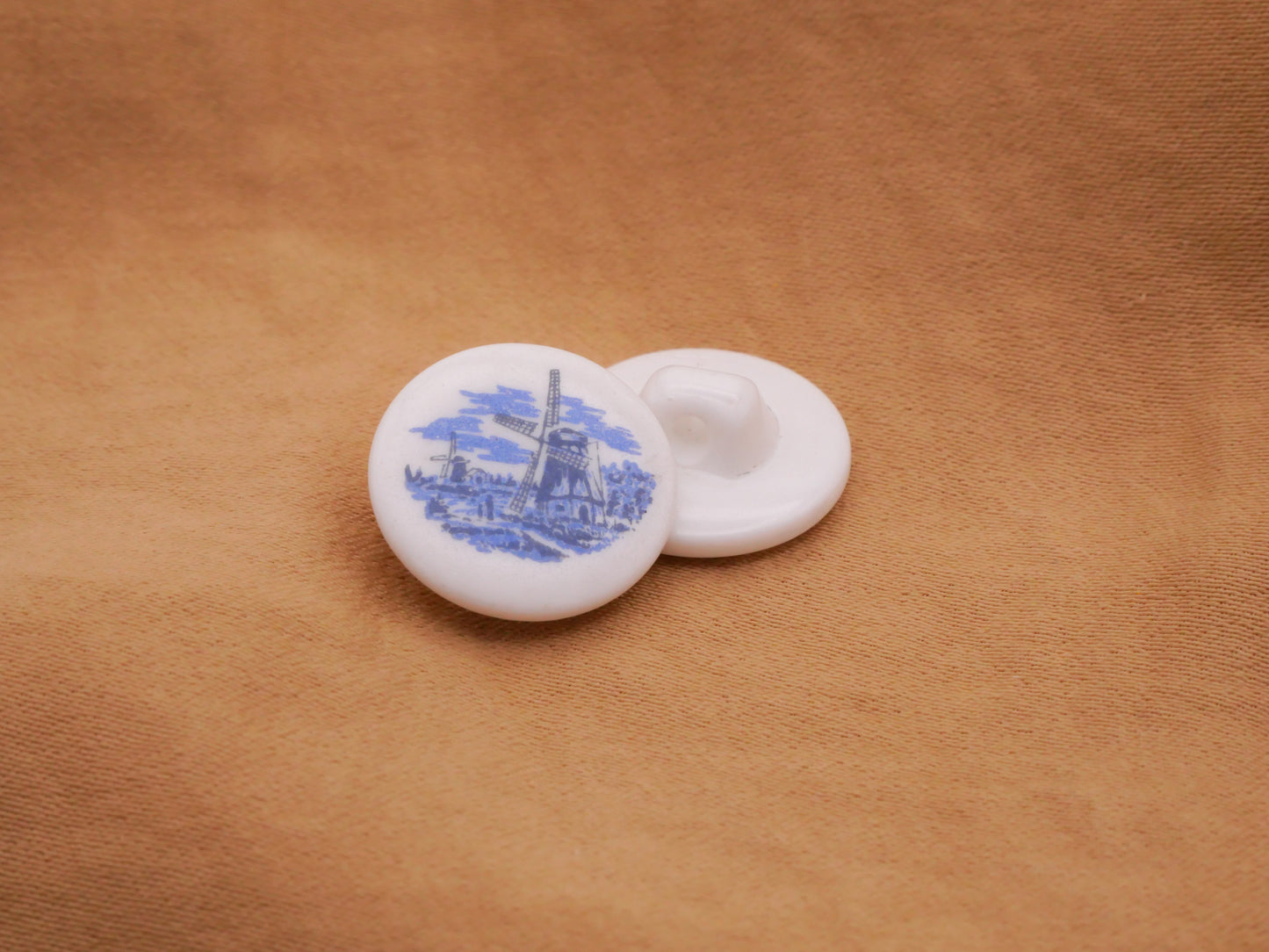 Delft Style Windmill Blue White Glass Button 15mm