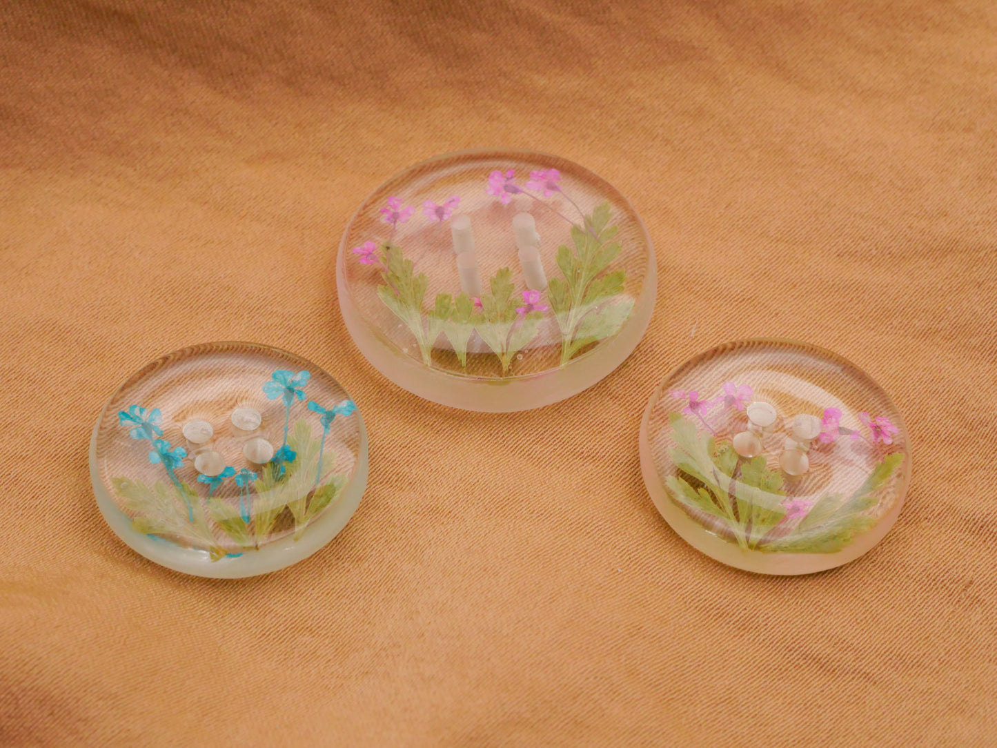 Habitat Like Real Flowers Plastic Sew-Thru Button 20-24mm