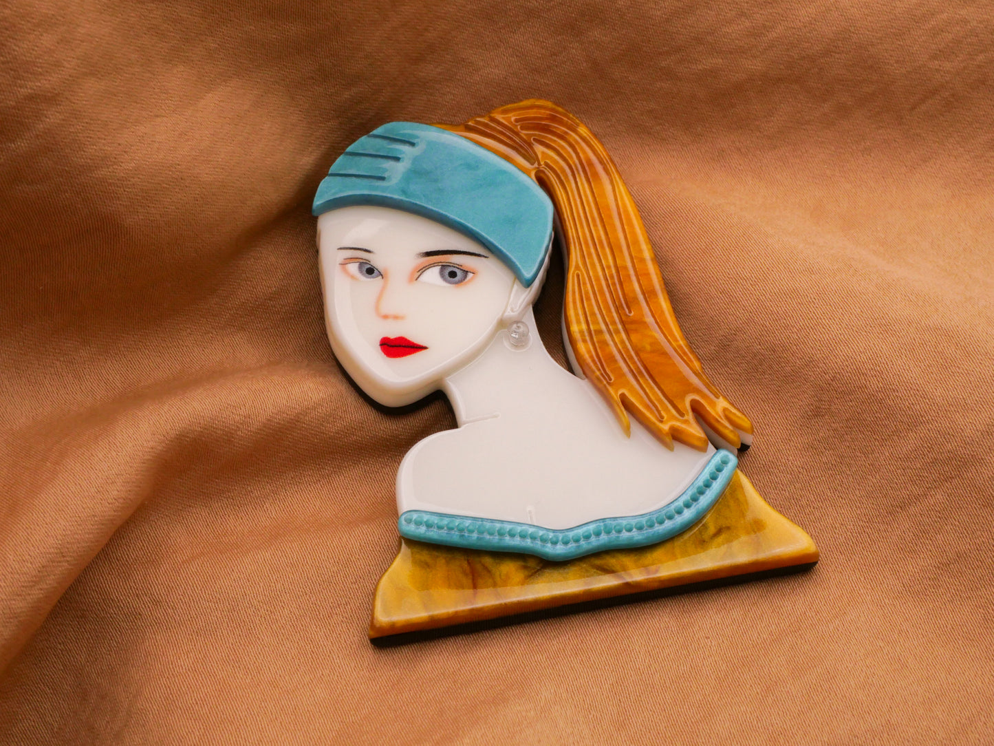 Painted Ladies Pearl Earring Lady With Ermine Cat Art Inspired Acrylic Extra-Large Button Various 47-63mm