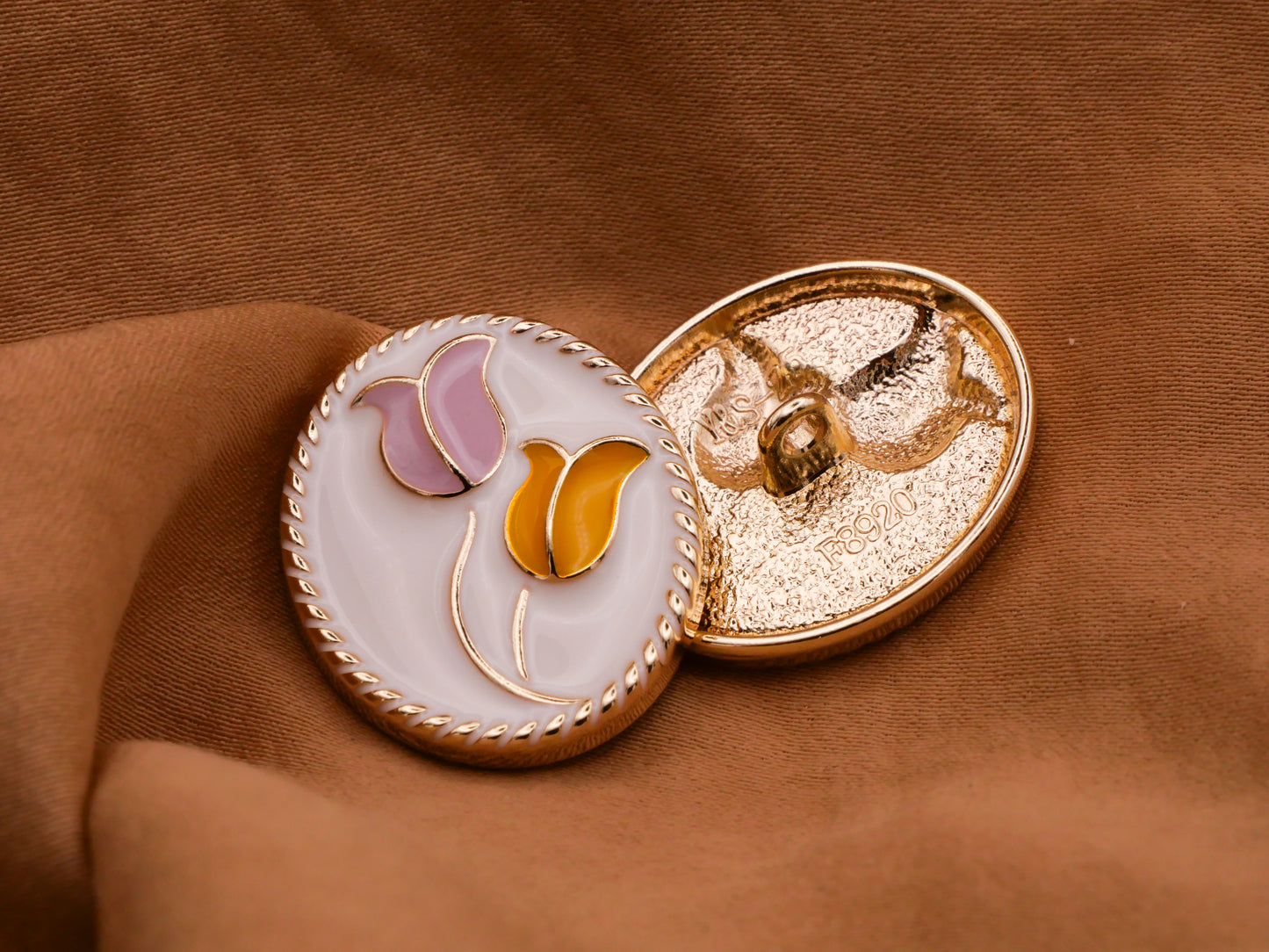 Tulip Pink Orange White Enamel Gold Metal Button 21x25mm