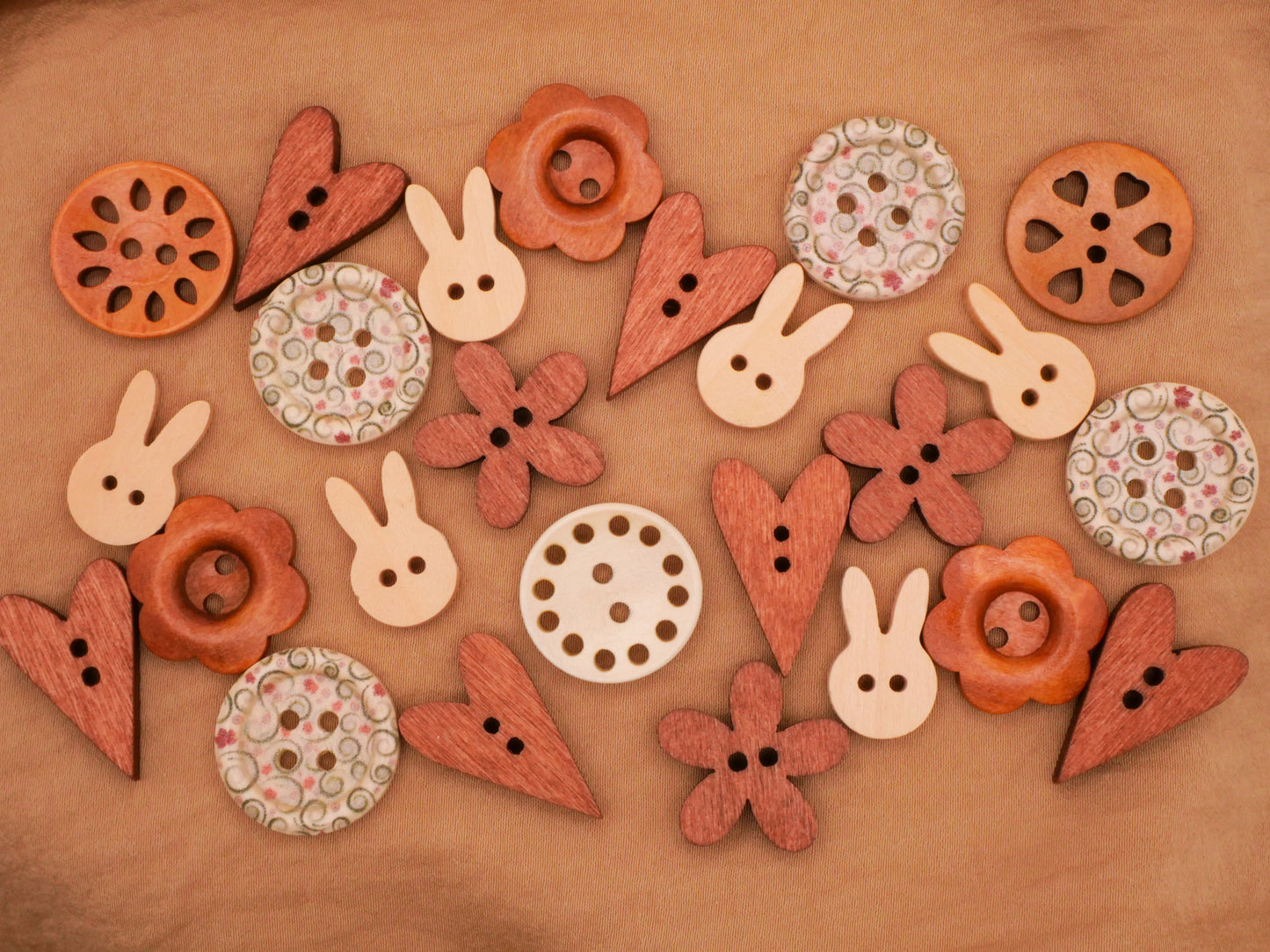 Wood Easter Bunny Rabbit Heart Flowers Set of Twenty-Five 12-24mm