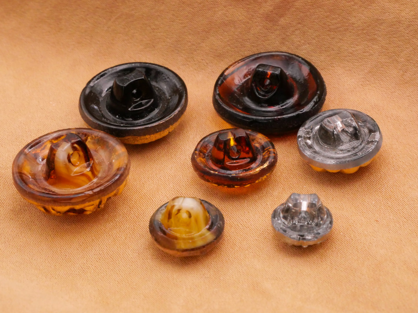 Glass Vintage Tortoiseshell Topaz Gold Set of Seven Buttons 9-18mm