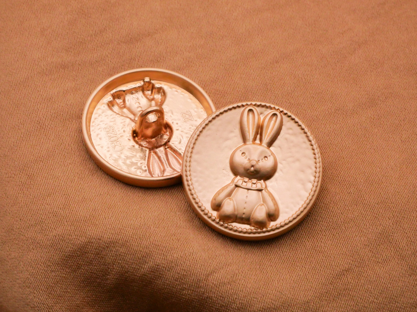 Stuffed Bunny Rabbit Raised Design Soft Gold Button 22mm