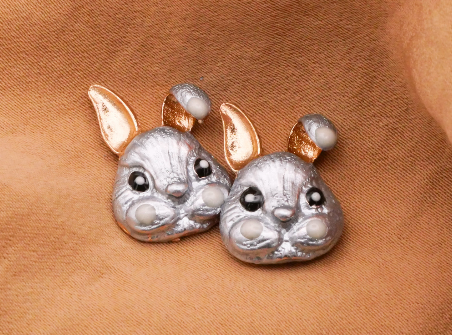 Bunny Rabbit Hand-Painted Grey Gold Metal Button Various 12-33mm