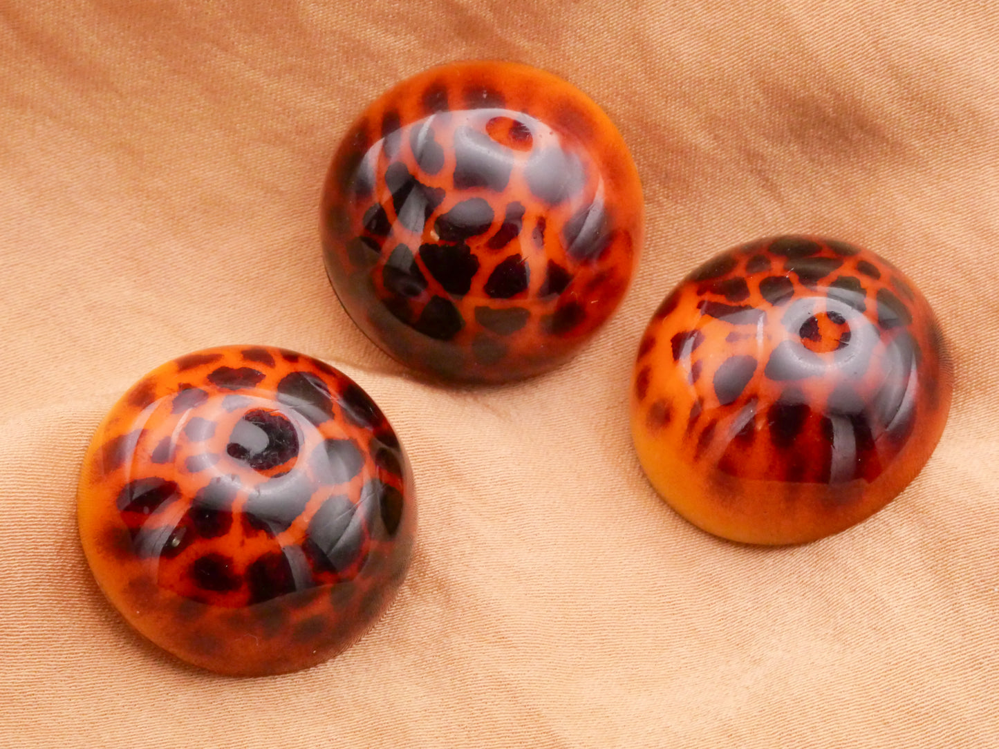 Cheetah Leopard Animal Print Dome Plastic Vintage Button 25mm