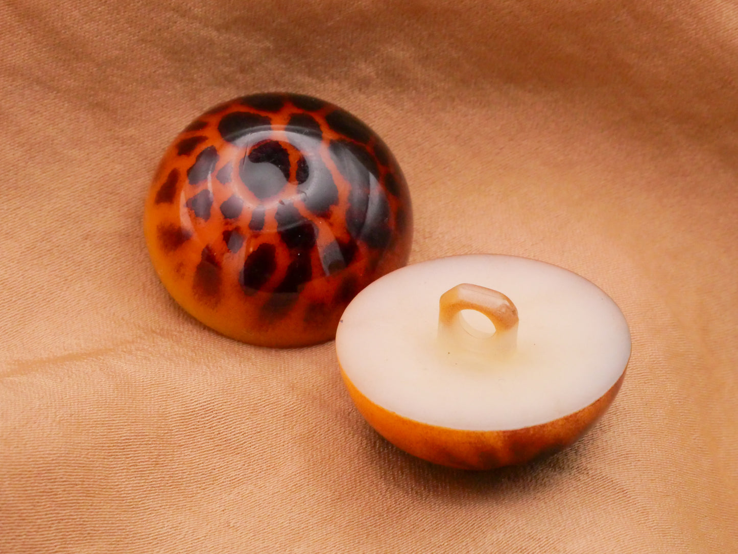 Cheetah Leopard Animal Print Dome Plastic Vintage Button 25mm