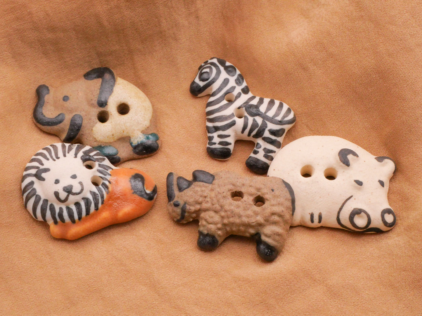 Safari Animal Elephant Zebra Hippo Rhino Lion Ceramic Hand-Painted Button Various 19-32mm