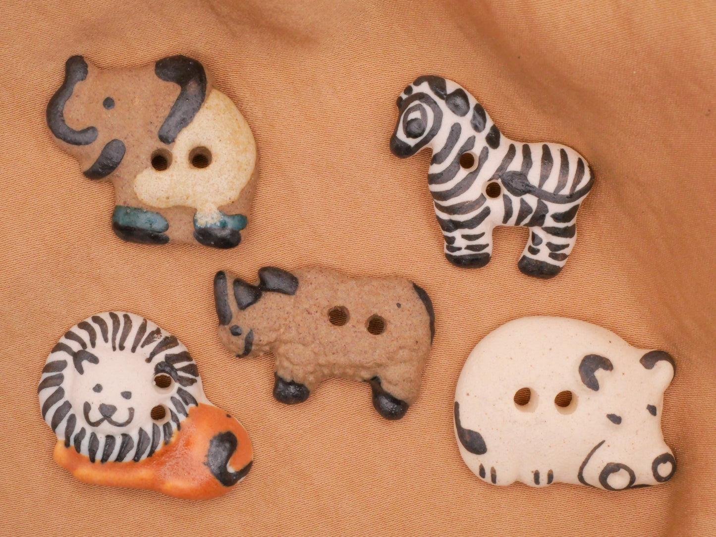 Safari Animal Elephant Zebra Hippo Rhino Lion Ceramic Hand-Painted Button Various 19-32mm