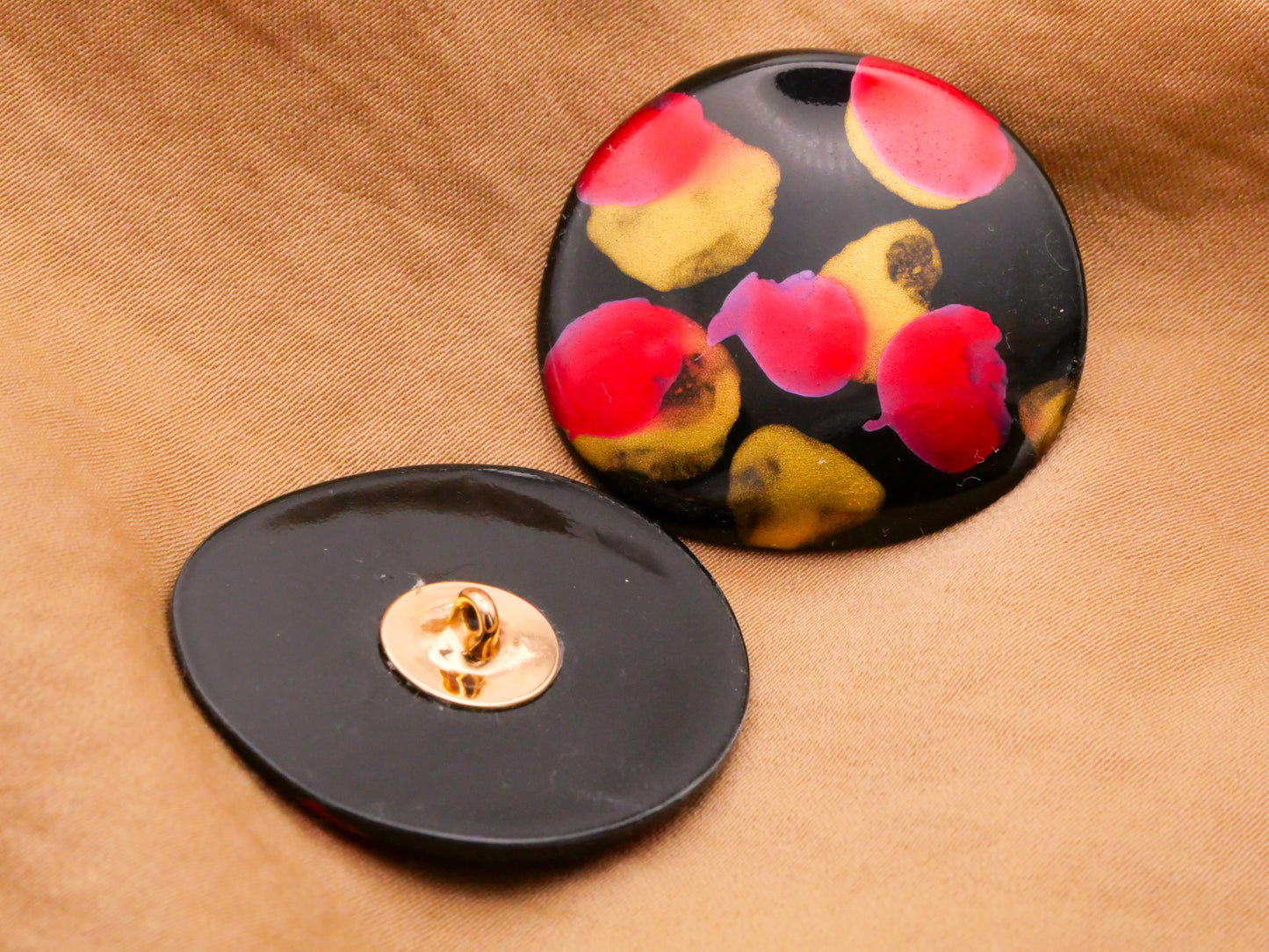 Paint Drops Gold Red Fuchsia Black Plastic Button 31x33mm