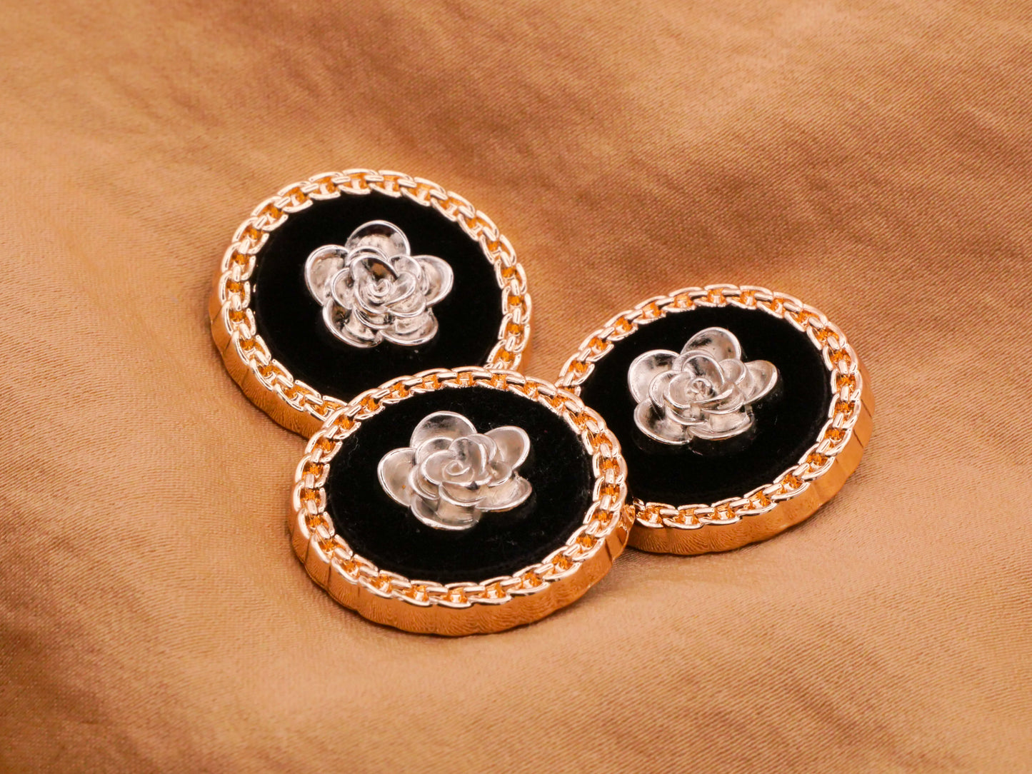 Rose Chain Velvet Silver Gold Metal Button 25mm