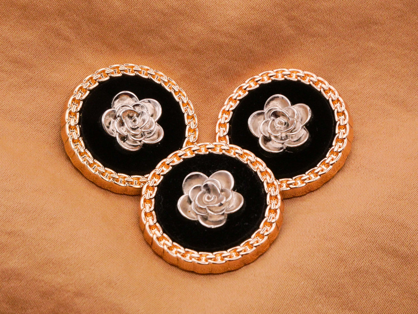 Rose Chain Velvet Silver Gold Metal Button 25mm