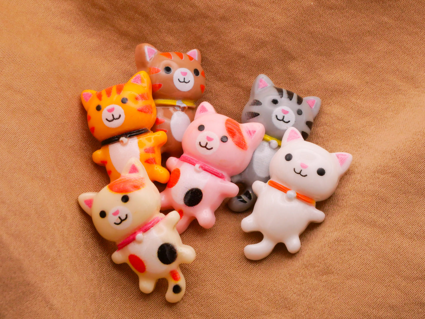 Kitty Cat Multi-Color Set of Six Plastic Kids Buttons 15x27mm