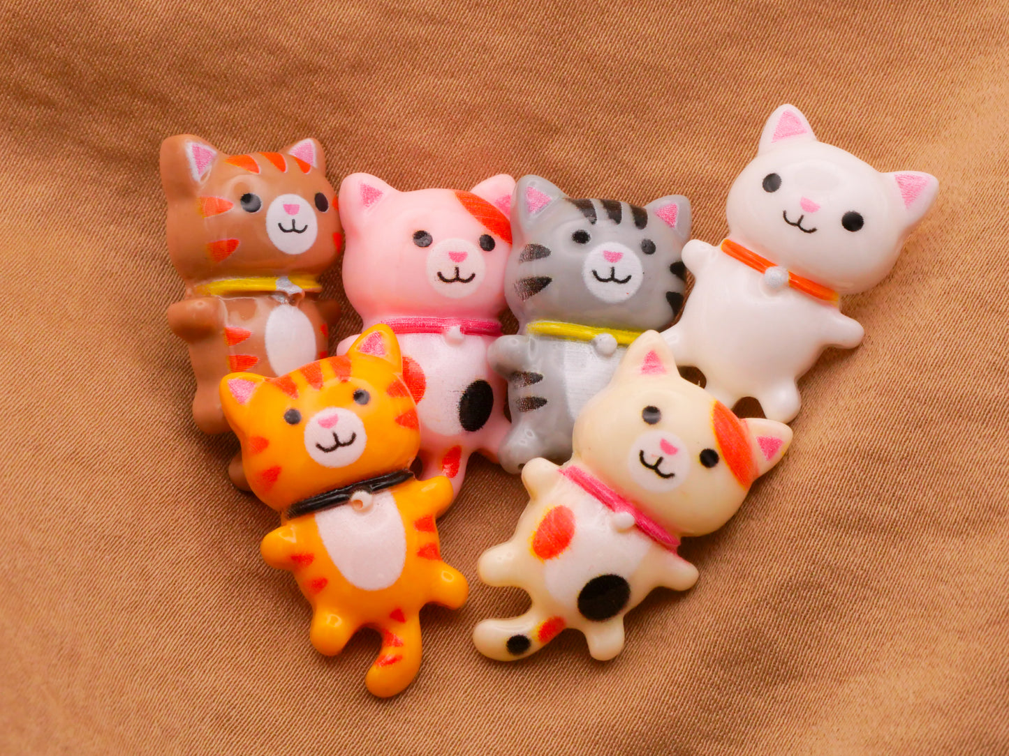 Kitty Cat Multi-Color Set of Six Plastic Kids Buttons 15x27mm